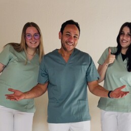 Gruppenfoto des Praxisteams